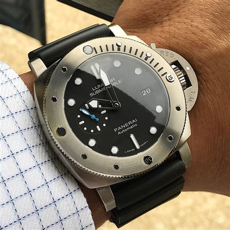 panerai 1305 forum|Looking at 1305 or 692 for 1st Panerai .